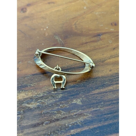 Vintage Gold Tone Aigner Brooch Pin 1” - Picture 6 of 8
